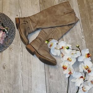 Journee Collection Boots